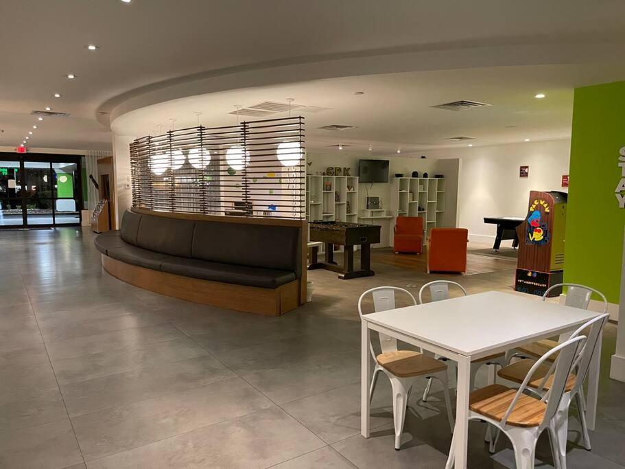 Newly Room In Cozy Hotel With Super Location To The Parks Kissimmee Εξωτερικό φωτογραφία
